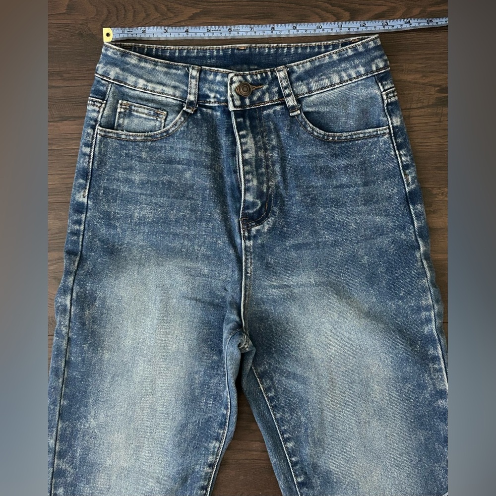 Medium Wash High Waist Straight Leg Jeans Size 26 - Picture 6 of 10